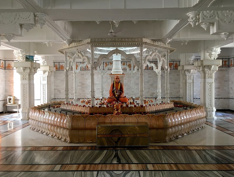 Prana Pratishtha 2016. Swami Kripalvananda (Swami Kripalu) is buried below his Murti.