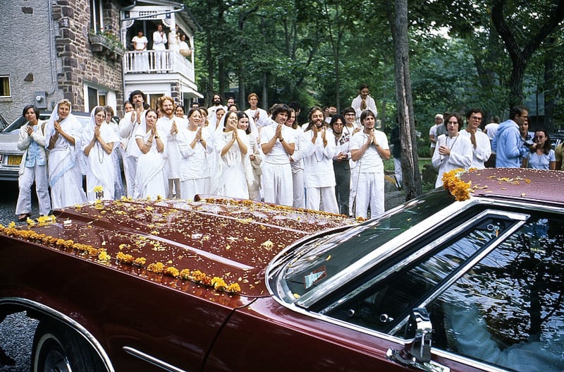 Swami Kripalvananda (Swami Kripalu) arriving at Kripalu Yoga Ashram, Sumneytown, Pennsylvania. 1977.
