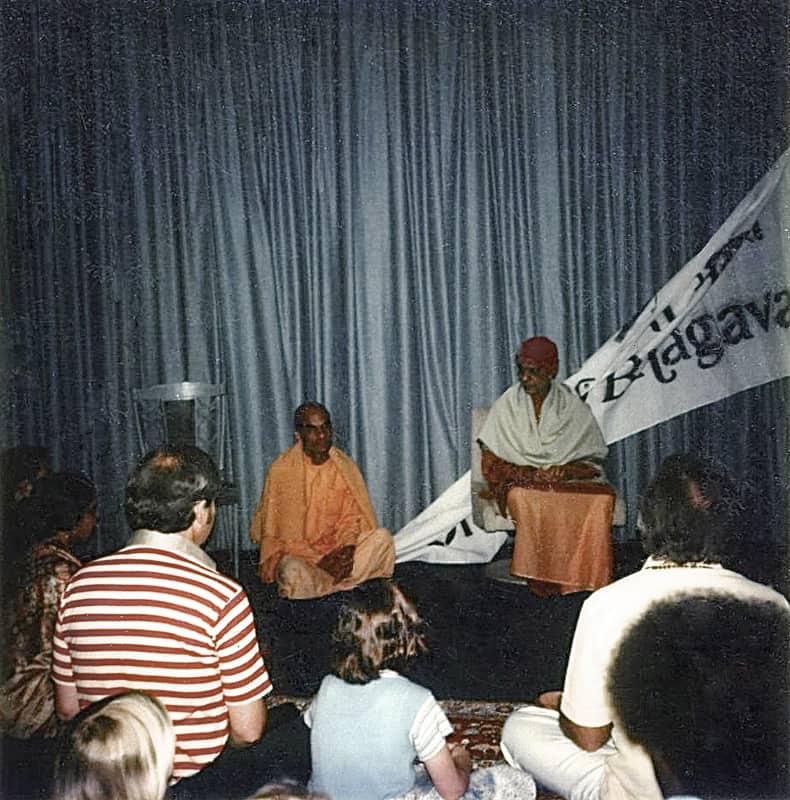 Swami Kripalvananda (Swami Kripalu) at a Darshan at the airport, Nebraska.