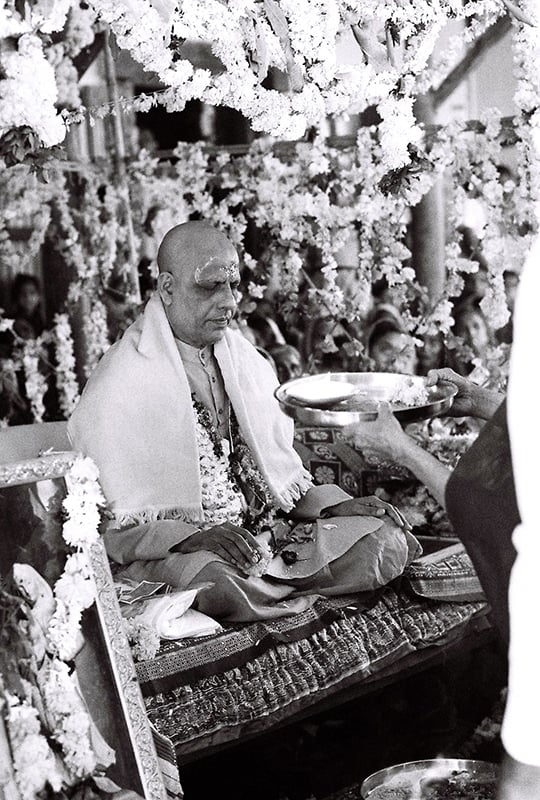 Swami Kripalvananda (Swami Kripalu) at his 60th Birthday celebration in the villages of Rajpipla and Umalla – January 13, 1974