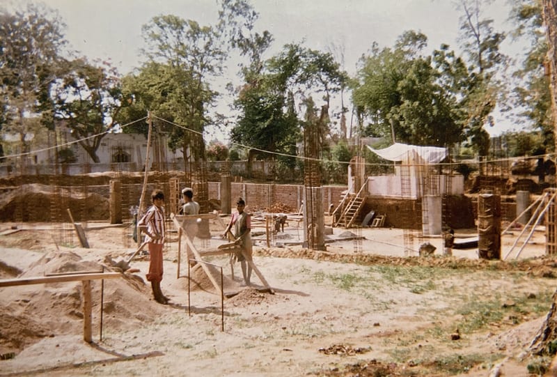 Mahasamadhi 1981. Construction of Kripalu Samadhi Mandir.
