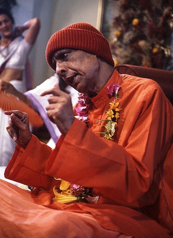 Swami Kripalvananda's (Swami Kripalu's) Arrival in America