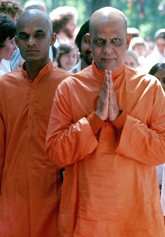 Arrival in America. Swami Vinit Muni (left) and Swami Kripalvananda (Swami Kripalu).