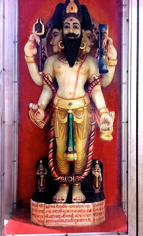 Brahmeshvara Jyotirshivalinga Temple. Shri Brahmaji Kamalasan