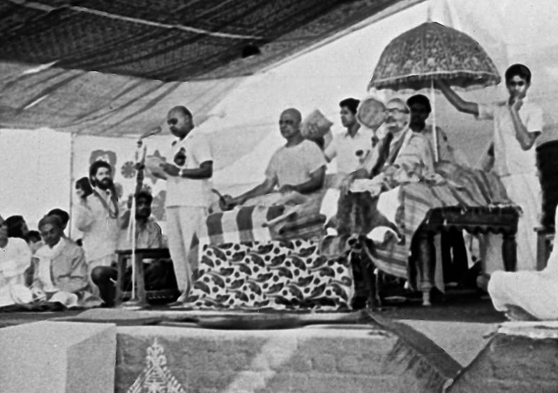 Prana Pratishtha ceremony for the new Brahmeshvar Jyotirshivlang Temple in Kayavarohan—May 3, 1974.