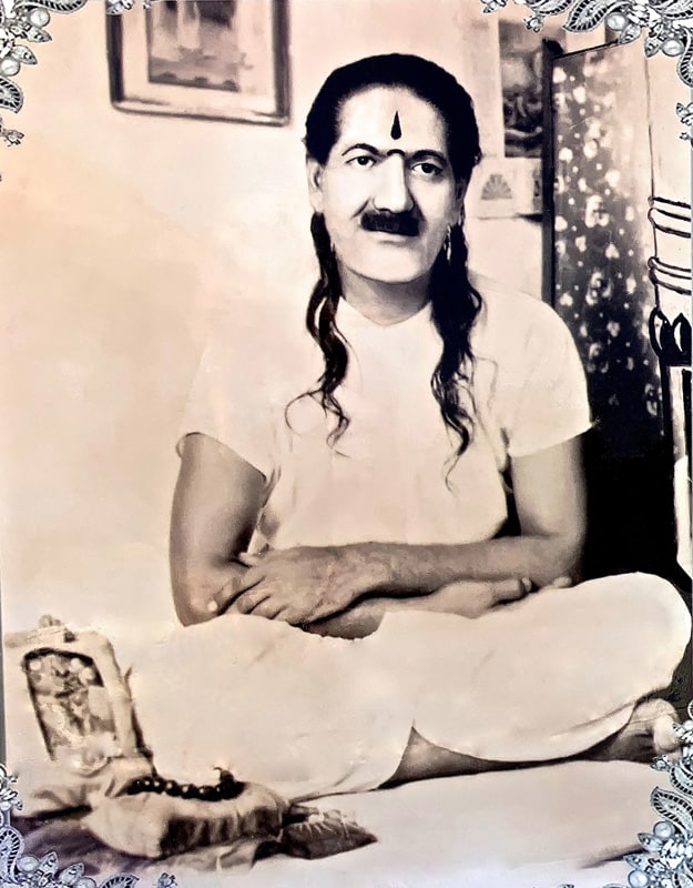 Krishnalal Majmundar (Pagal Maharaja) – Older brother of Swami Kripalvananda